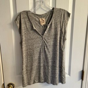 Chaser cap sleeve tee, size medium